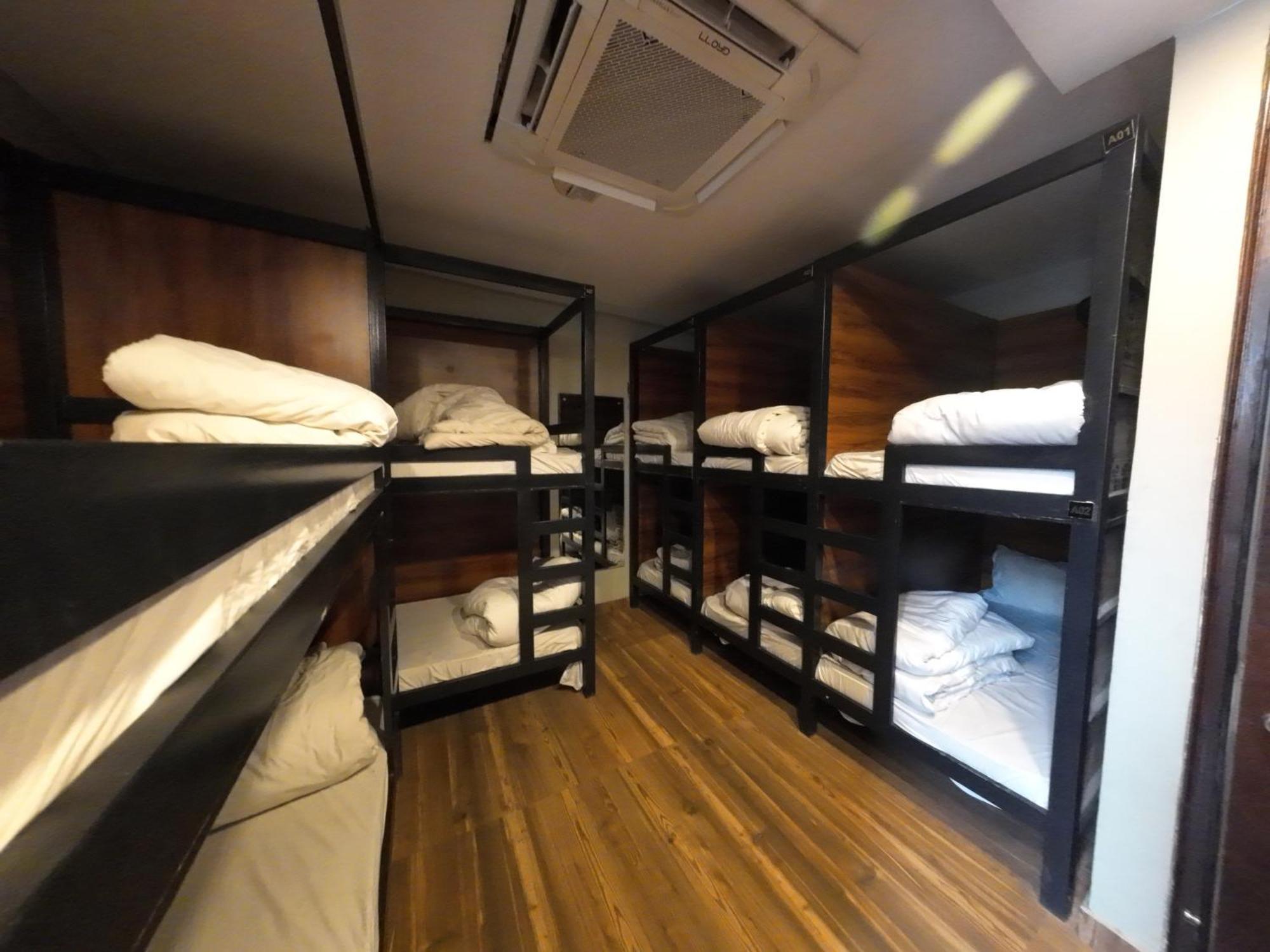 Hotel Hostel Vimal Ganga Risikés Kültér fotó