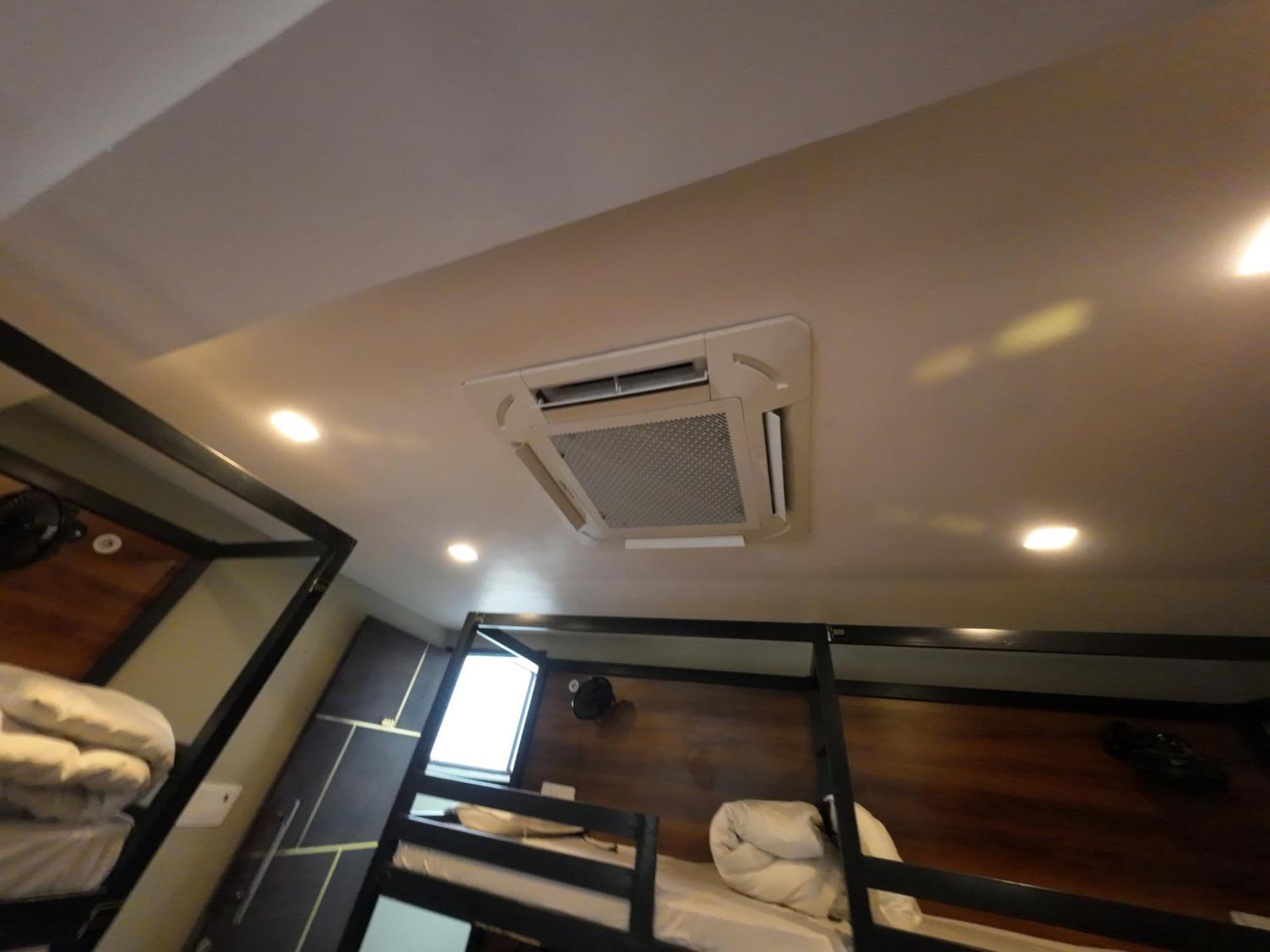 Hotel Hostel Vimal Ganga Risikés Kültér fotó