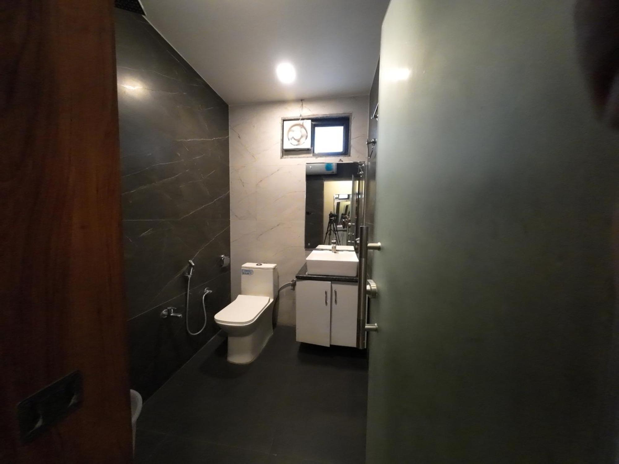Hotel Hostel Vimal Ganga Risikés Kültér fotó