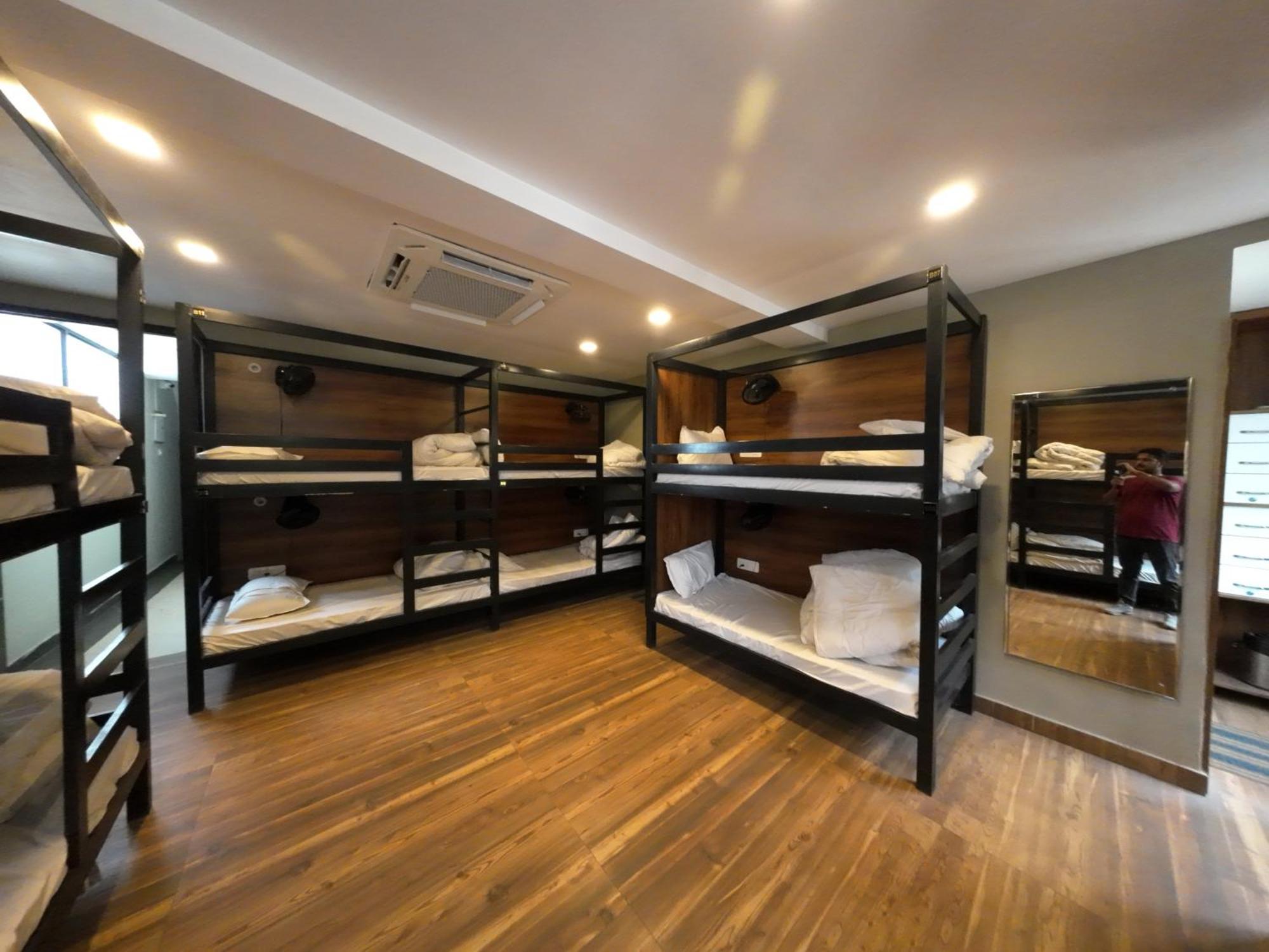 Hotel Hostel Vimal Ganga Risikés Kültér fotó