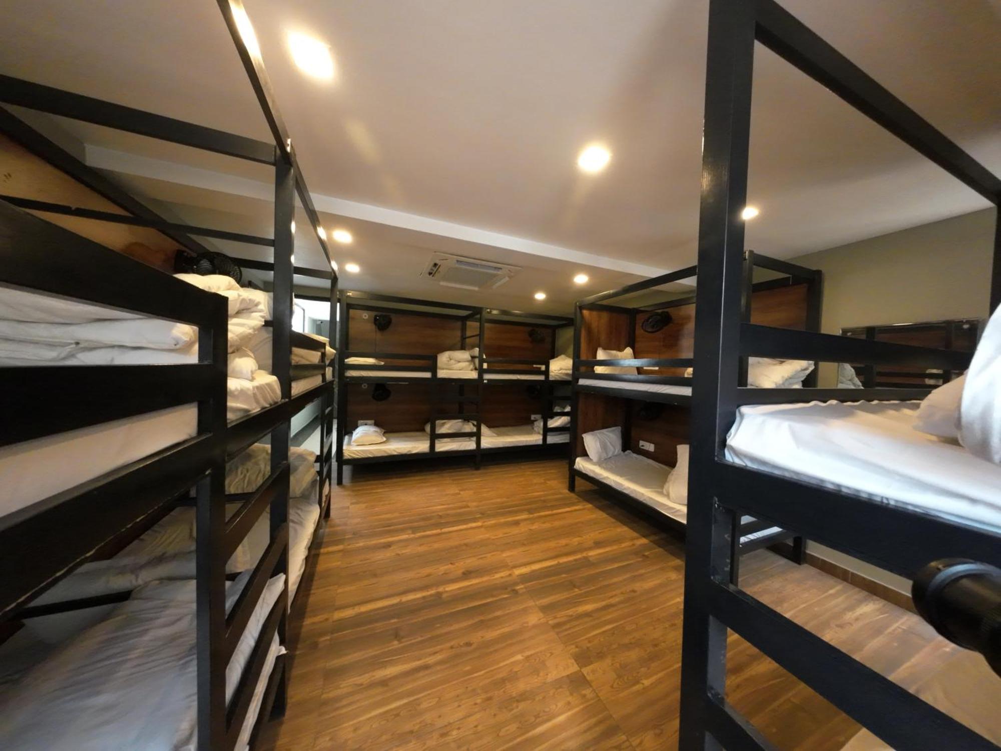 Hotel Hostel Vimal Ganga Risikés Kültér fotó